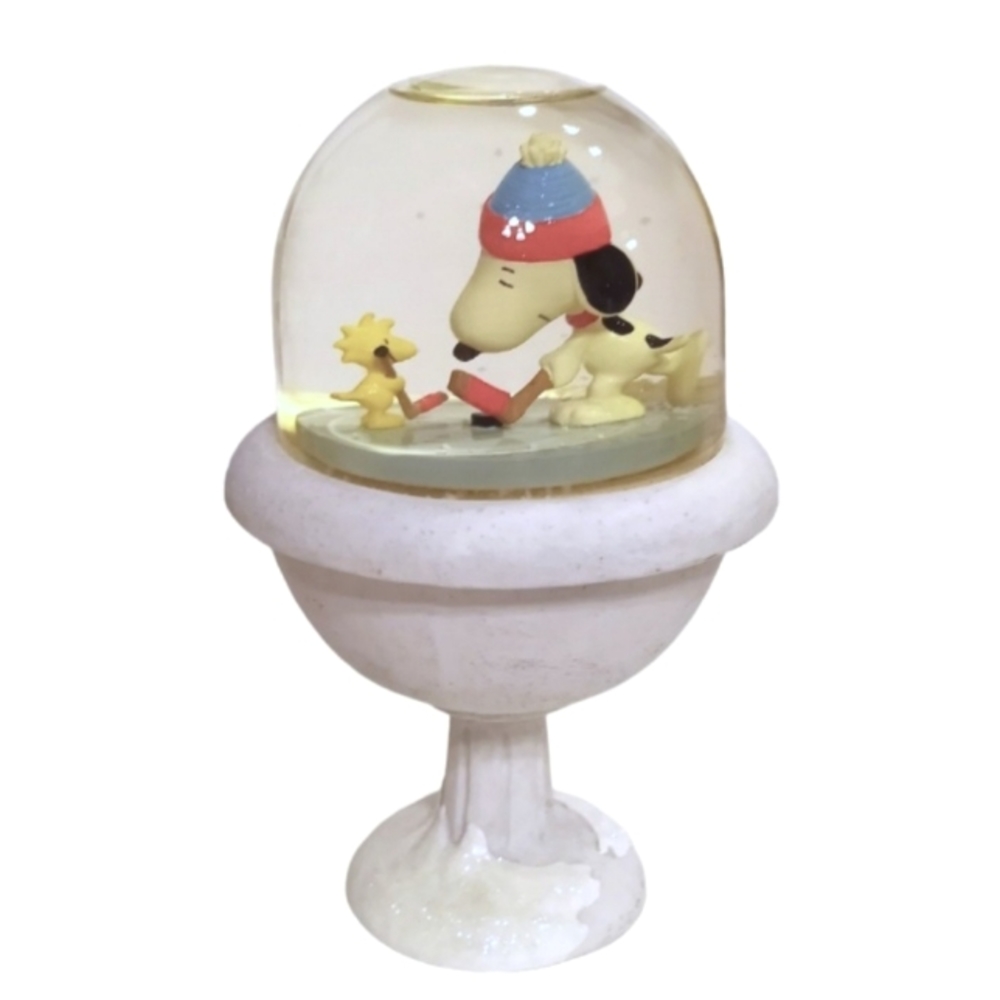 2001 Hallmark Peanuts Gallery Snoopy & Woodstock WINTER GAMES Snow Globe